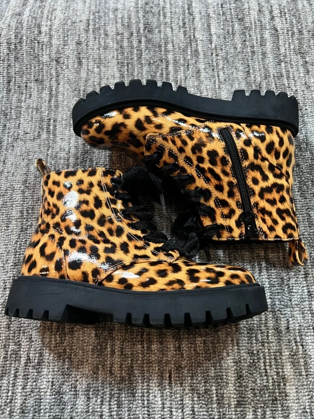 Art Class - Kids' Kayden Lug Sole Lace-Up Zippered Booties Size 2